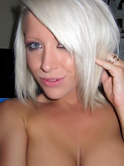 Monroe Lee sexy on her bed!
